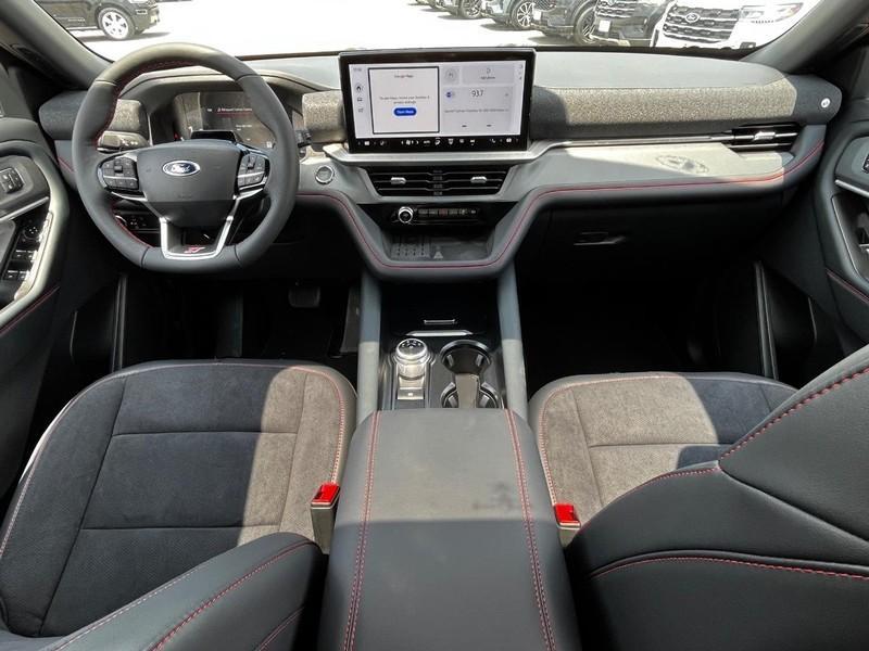 new 2025 Ford Explorer car
