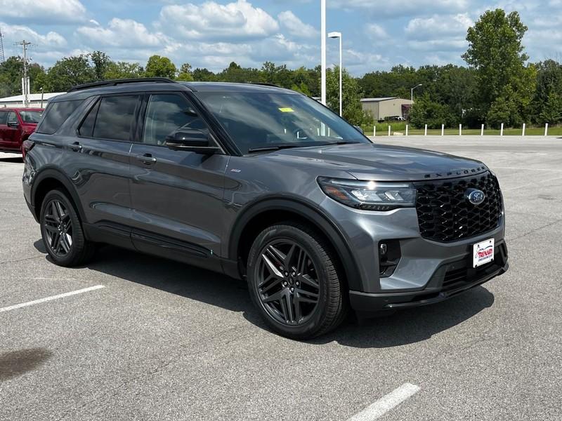 new 2025 Ford Explorer car, priced at $48,615