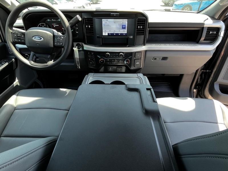 new 2025 Ford F-350 car, priced at $60,895