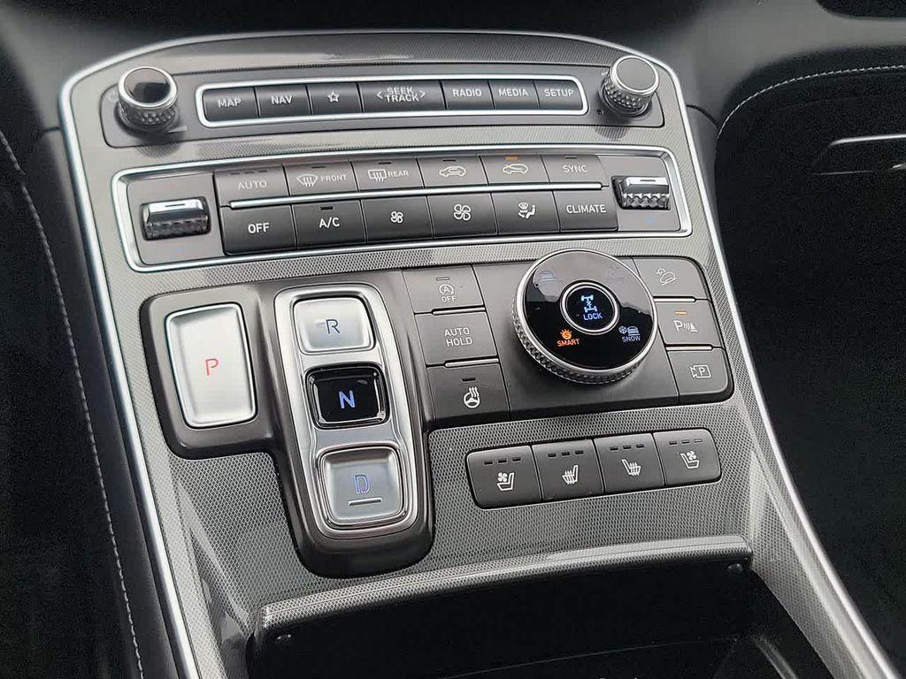 used 2021 Hyundai Santa Fe car, priced at $25,995