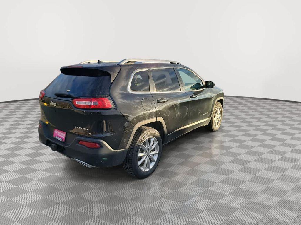 used 2015 Jeep Cherokee car, priced at $10,995