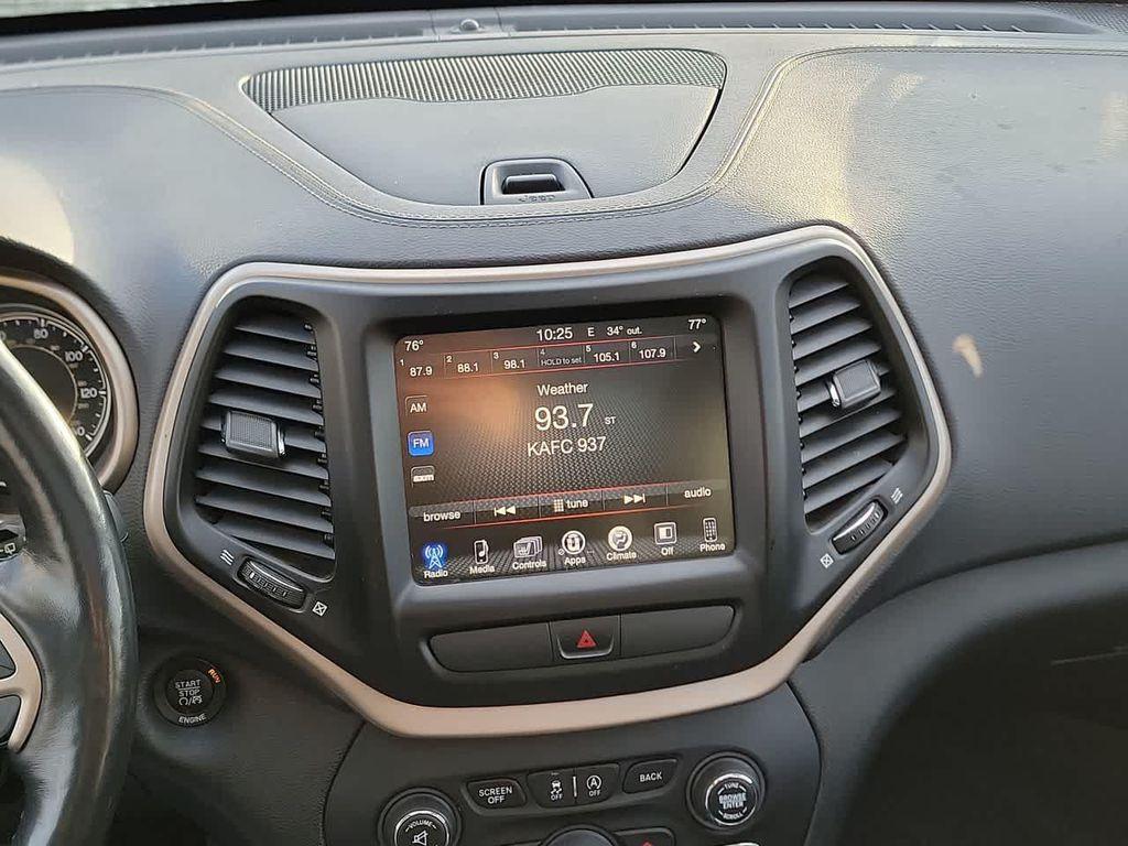 used 2015 Jeep Cherokee car, priced at $10,995