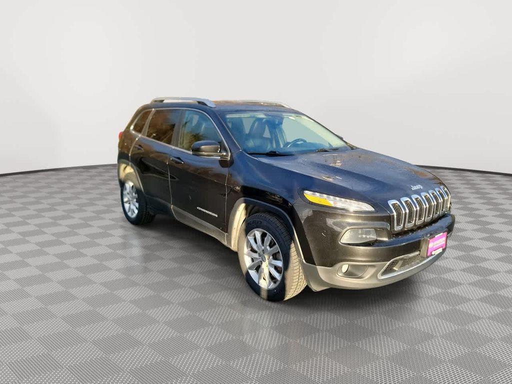 used 2015 Jeep Cherokee car, priced at $10,995