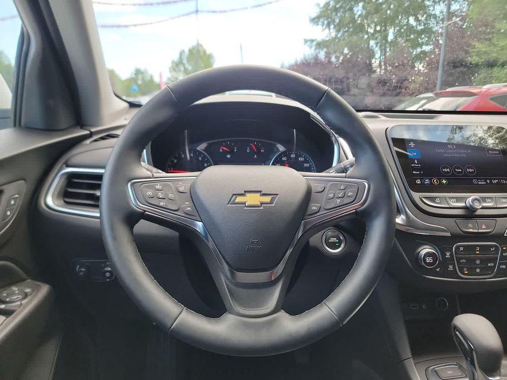 used 2024 Chevrolet Equinox car, priced at $26,962