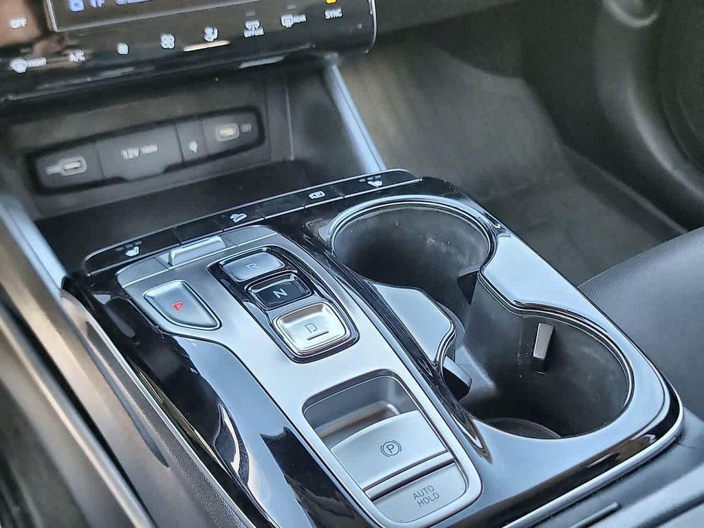 used 2024 Hyundai TUCSON Hybrid car, priced at $32,923