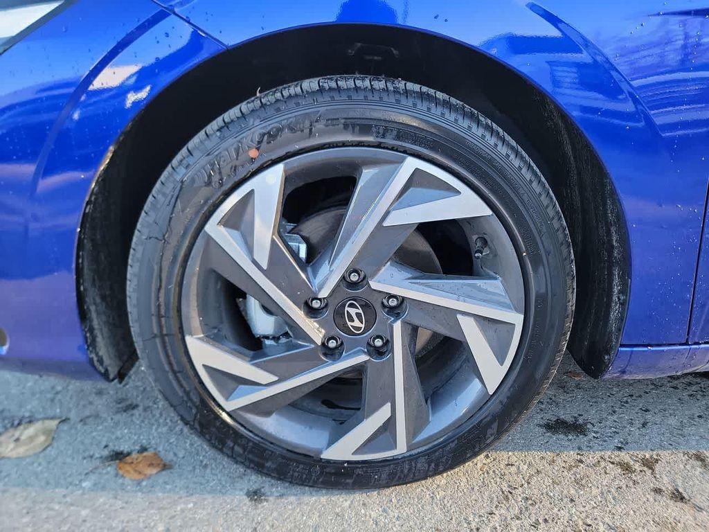 new 2025 Hyundai Elantra car, priced at $26,610