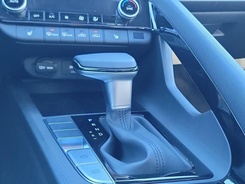 new 2025 Hyundai Elantra car, priced at $26,610
