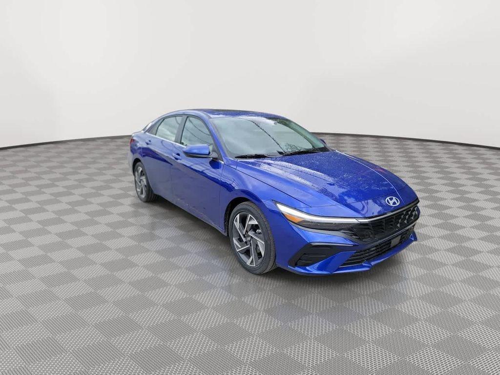 new 2025 Hyundai Elantra car, priced at $26,610