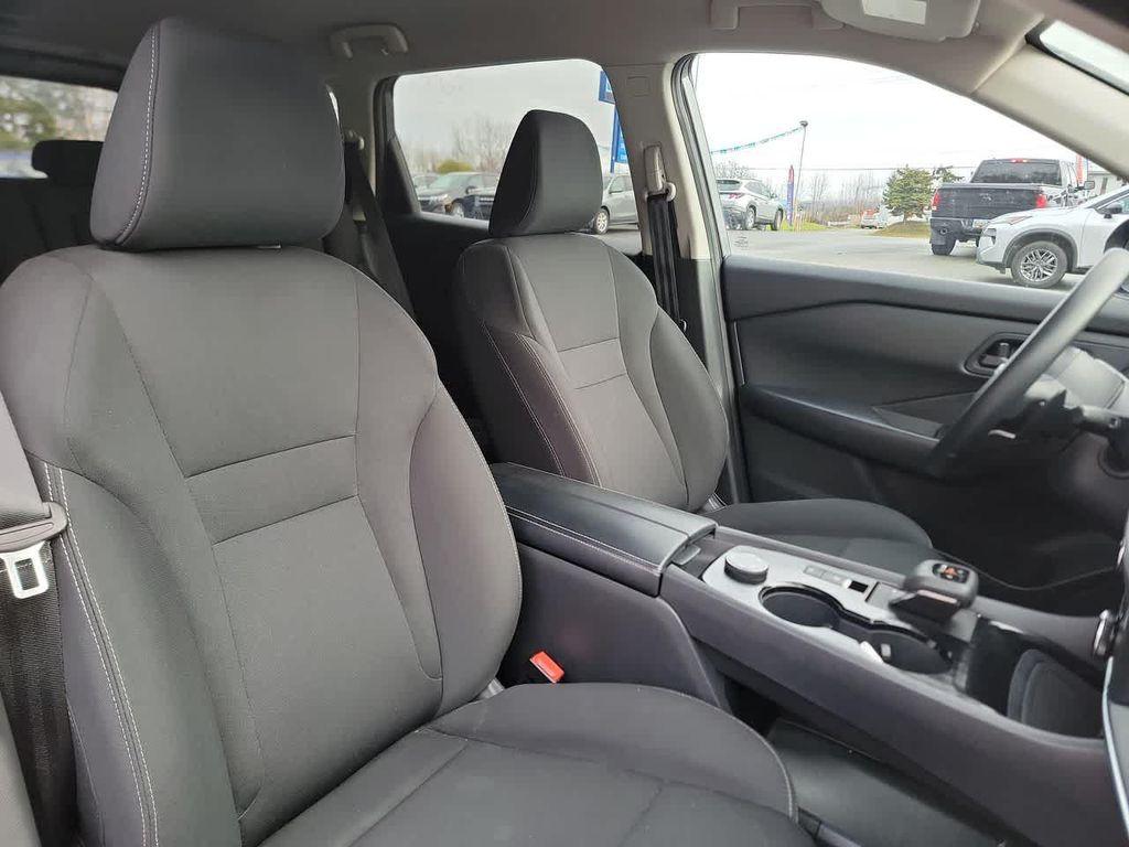 used 2024 Nissan Rogue car, priced at $22,722