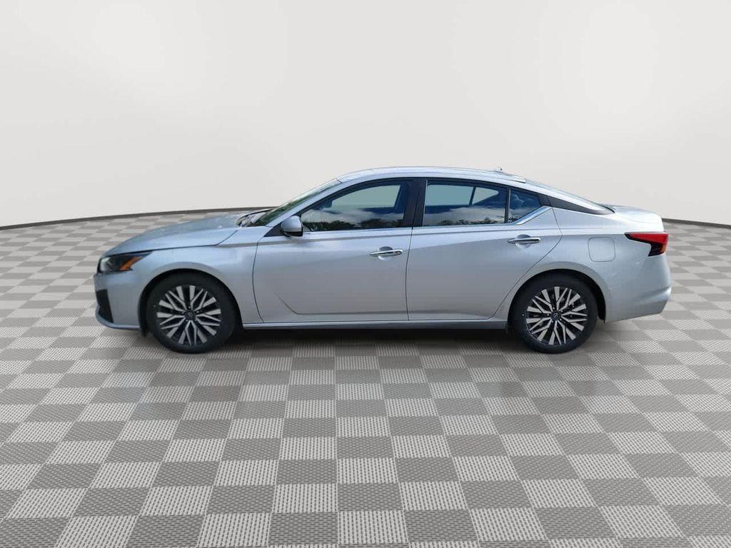 used 2023 Nissan Altima car, priced at $21,912