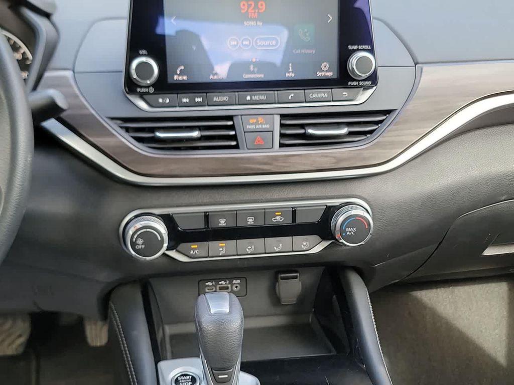 used 2023 Nissan Altima car, priced at $21,912