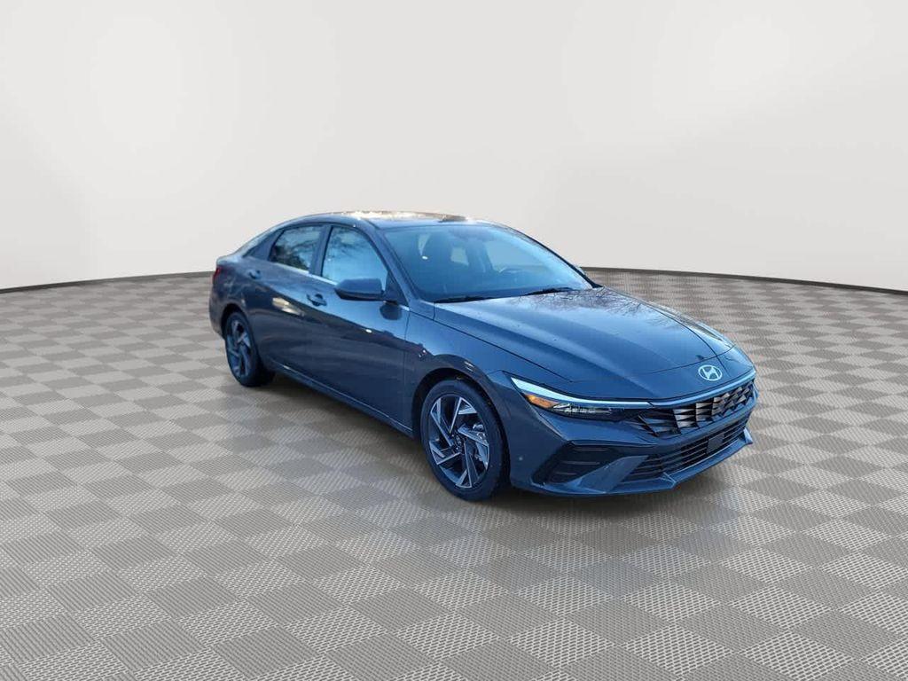 new 2025 Hyundai Elantra car, priced at $24,995