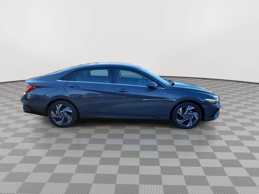new 2025 Hyundai Elantra car, priced at $24,995