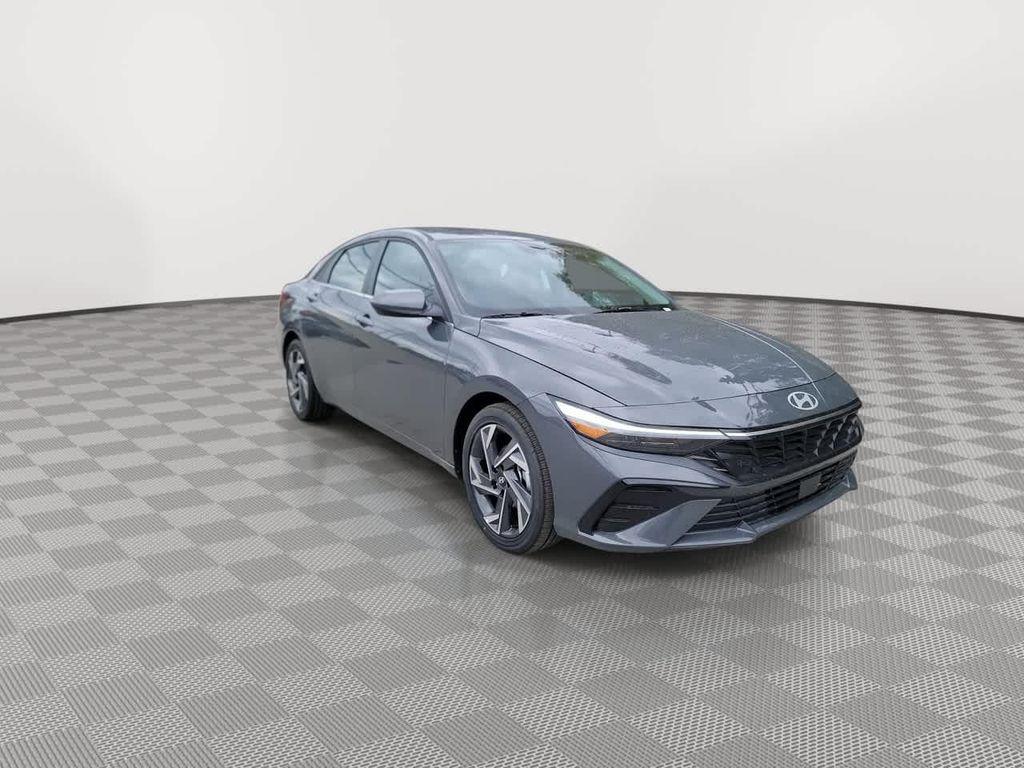 new 2025 Hyundai Elantra car, priced at $25,995