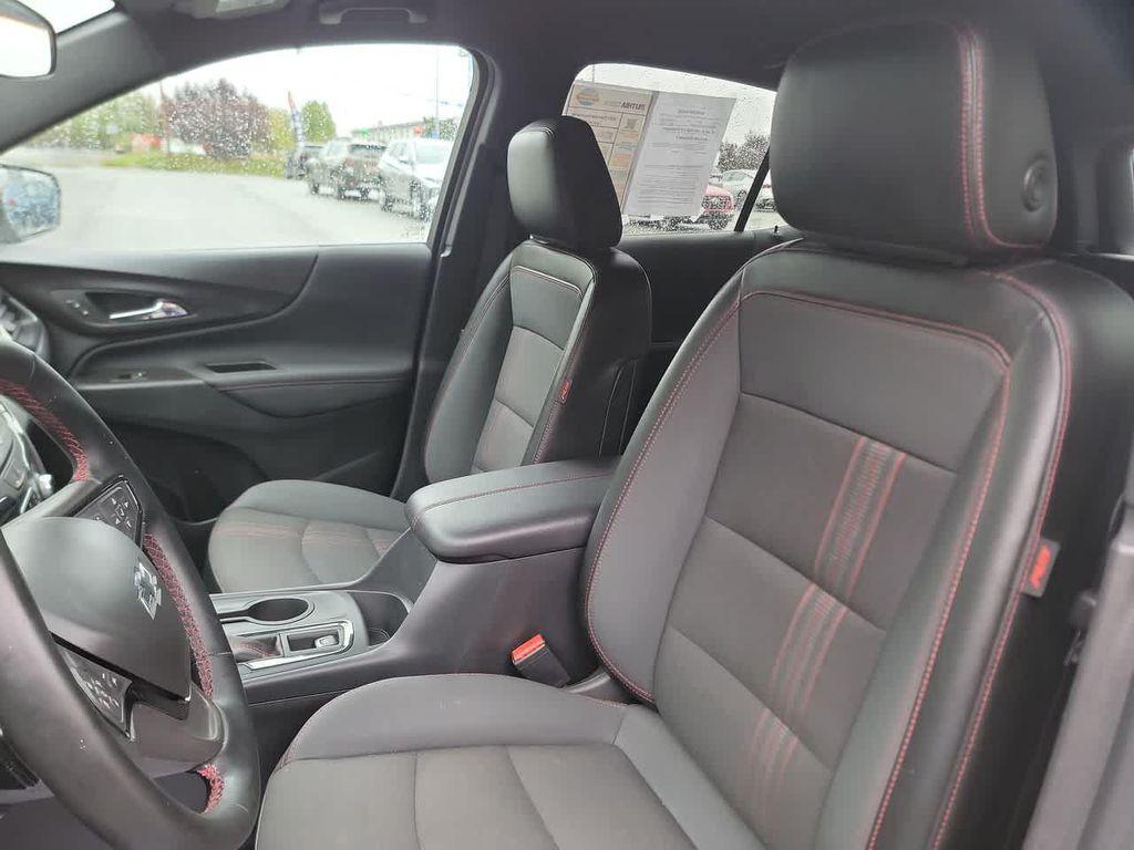 used 2024 Chevrolet Equinox car, priced at $29,992