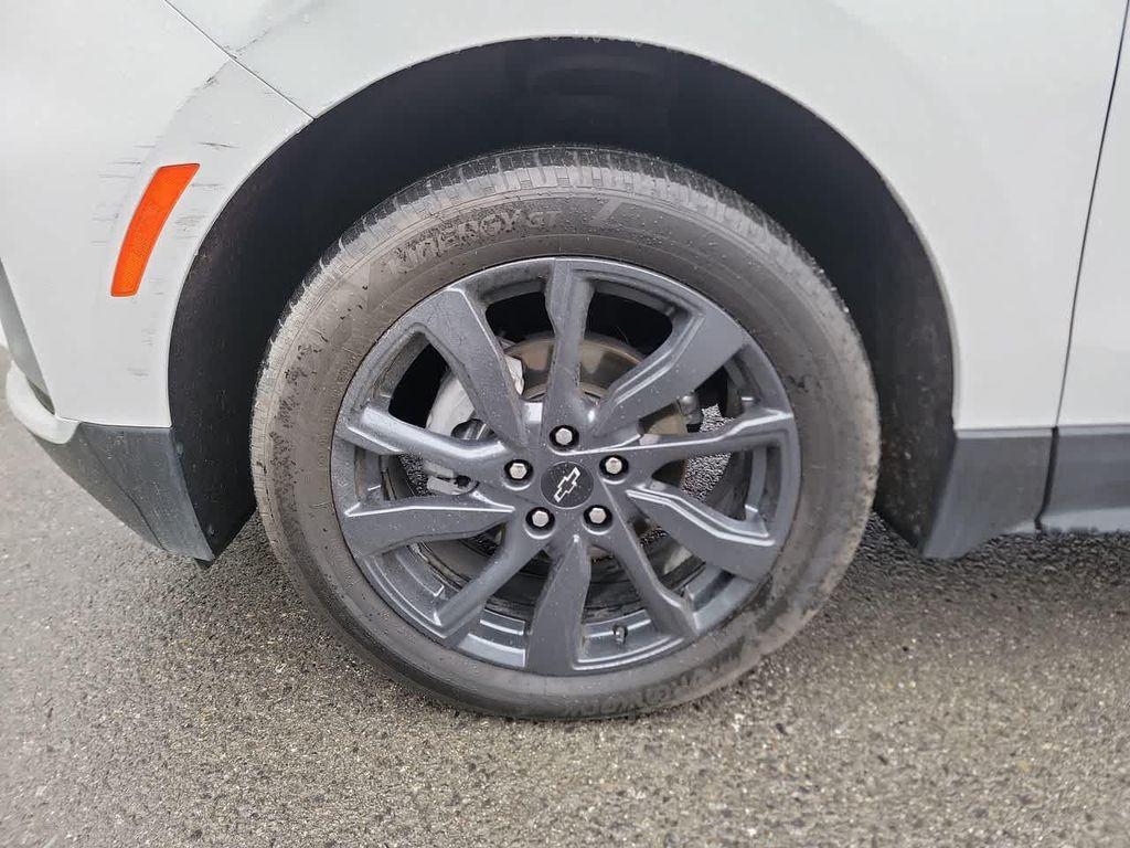 used 2024 Chevrolet Equinox car, priced at $29,992