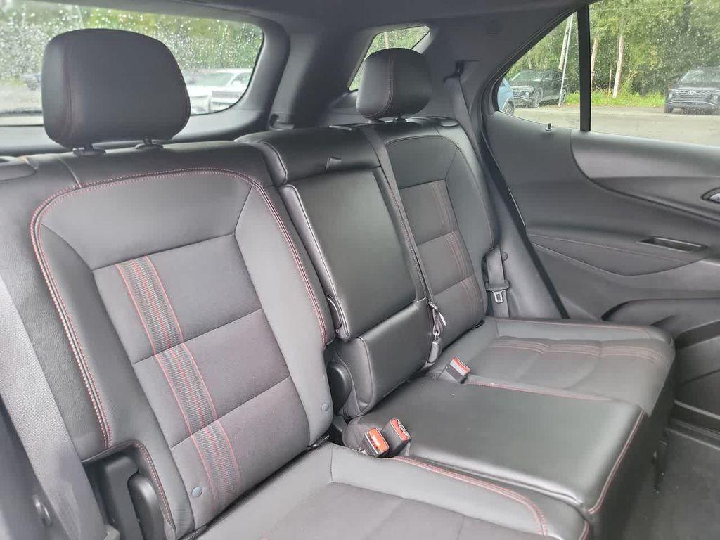 used 2024 Chevrolet Equinox car, priced at $29,992