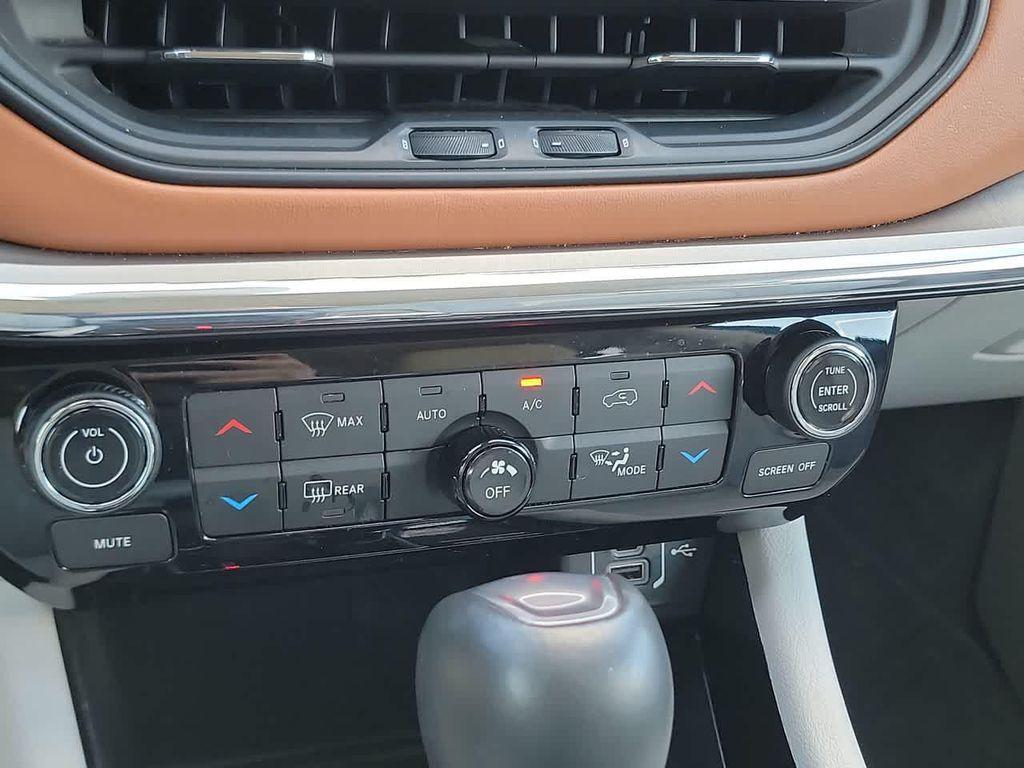 used 2022 Jeep Compass car, priced at $25,952