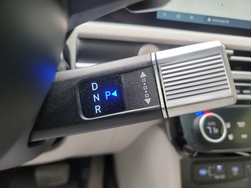 used 2025 Hyundai TUCSON Hybrid car, priced at $38,983