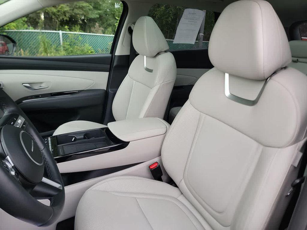 used 2025 Hyundai TUCSON Hybrid car, priced at $38,983