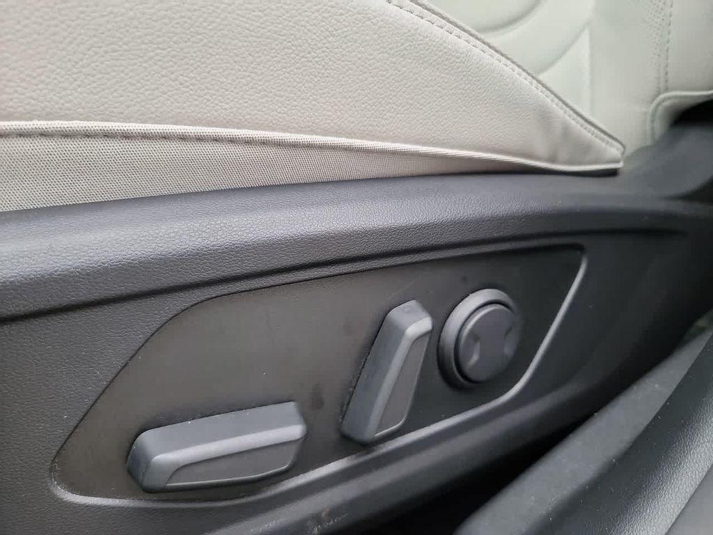 used 2025 Hyundai TUCSON Hybrid car, priced at $38,983