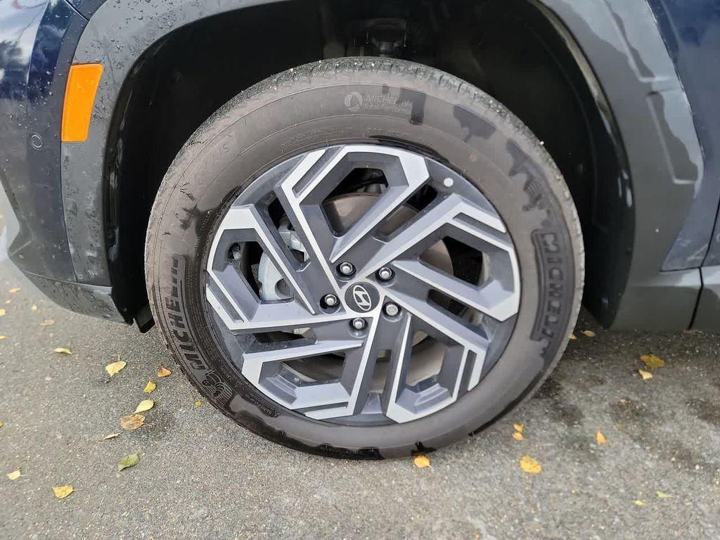 used 2025 Hyundai TUCSON Hybrid car, priced at $38,983