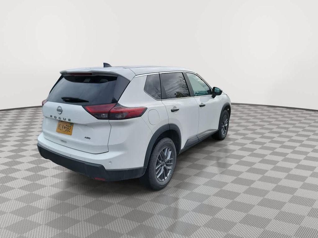 used 2024 Nissan Rogue car, priced at $22,722