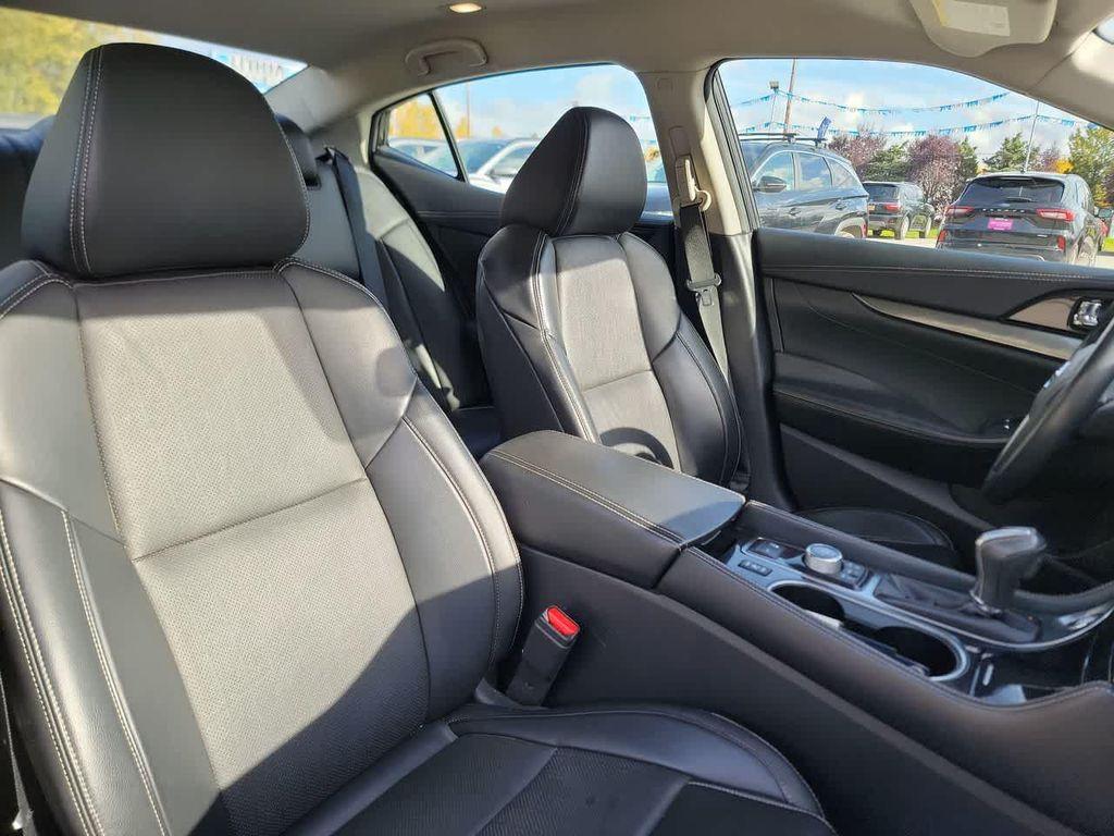 used 2019 Nissan Maxima car, priced at $19,995