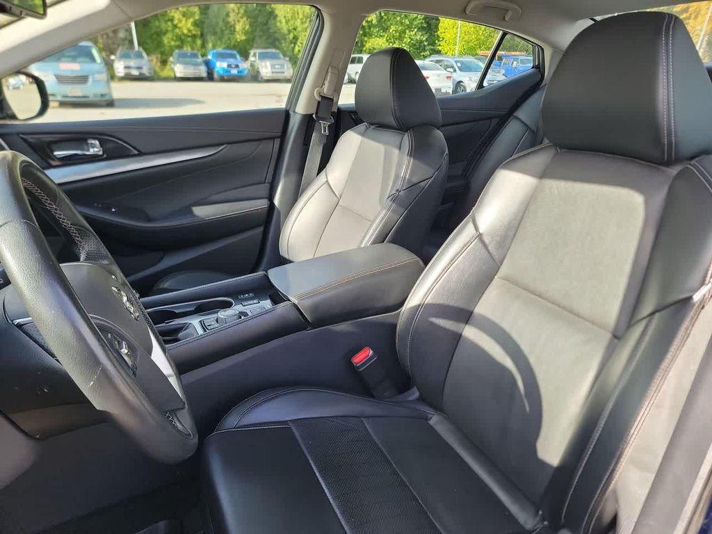 used 2019 Nissan Maxima car, priced at $19,995