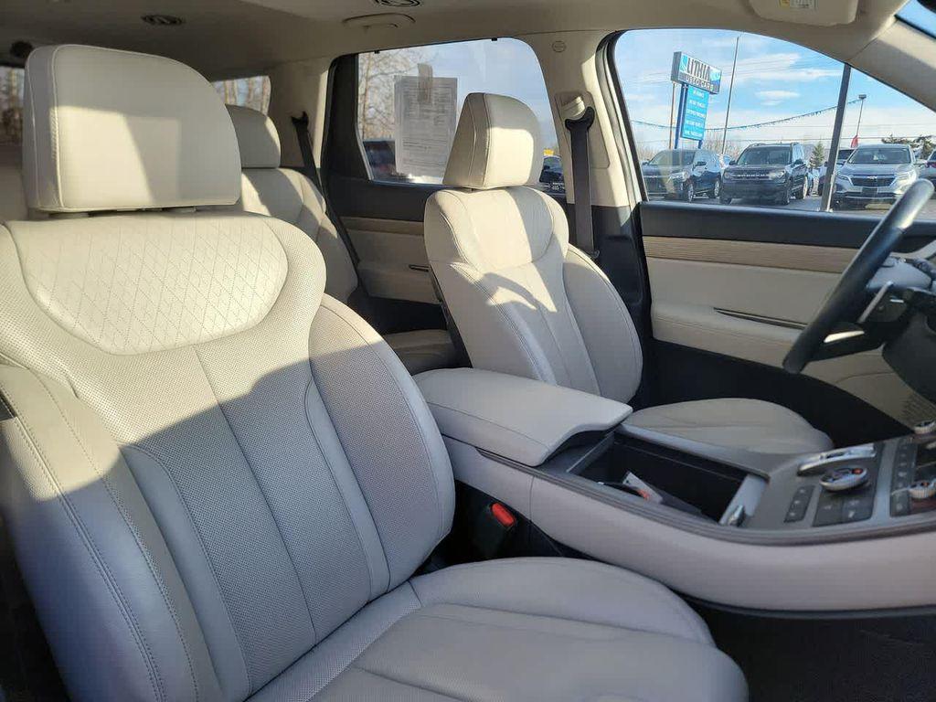 used 2022 Hyundai Palisade car, priced at $32,800