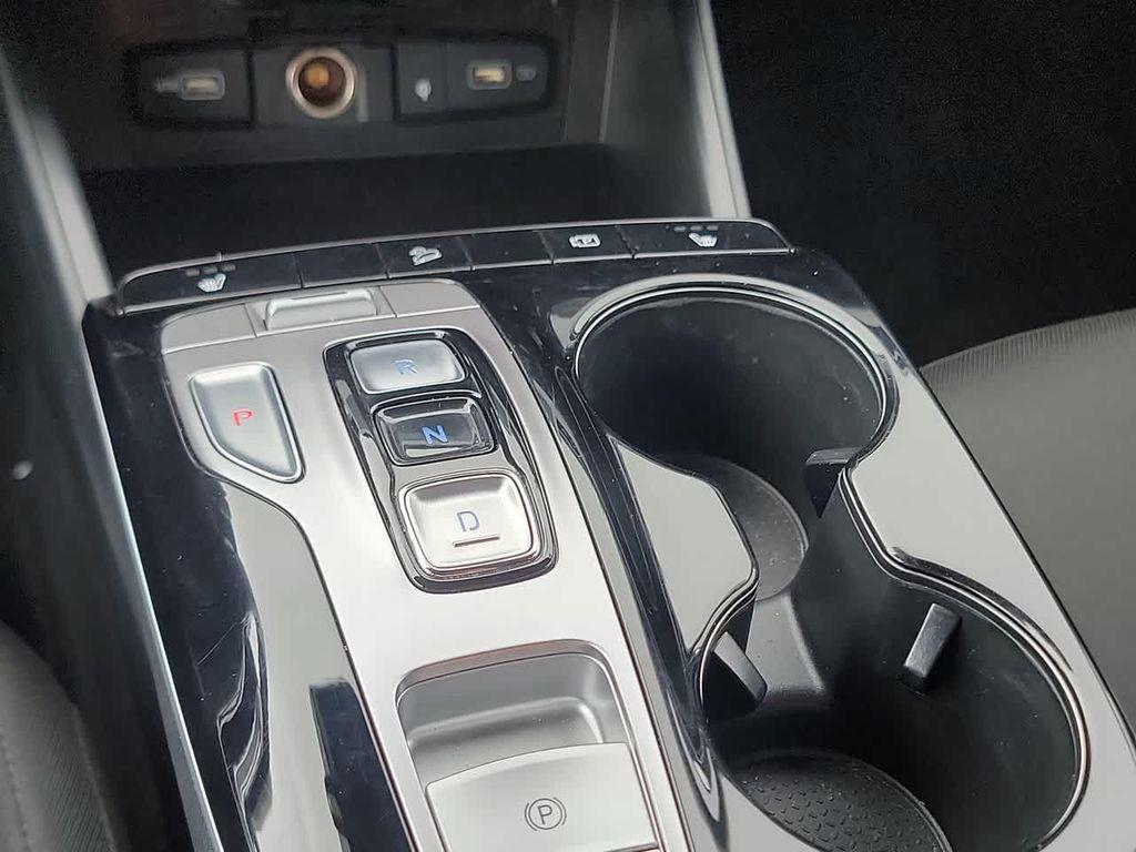used 2024 Hyundai TUCSON Hybrid car, priced at $30,126