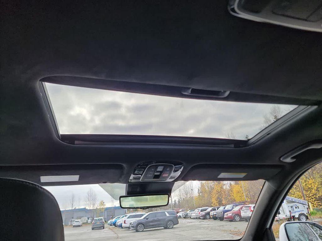 used 2025 Hyundai Palisade car, priced at $47,899