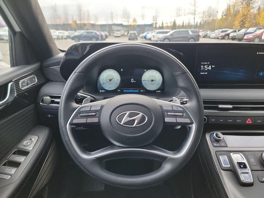 used 2025 Hyundai Palisade car, priced at $47,899