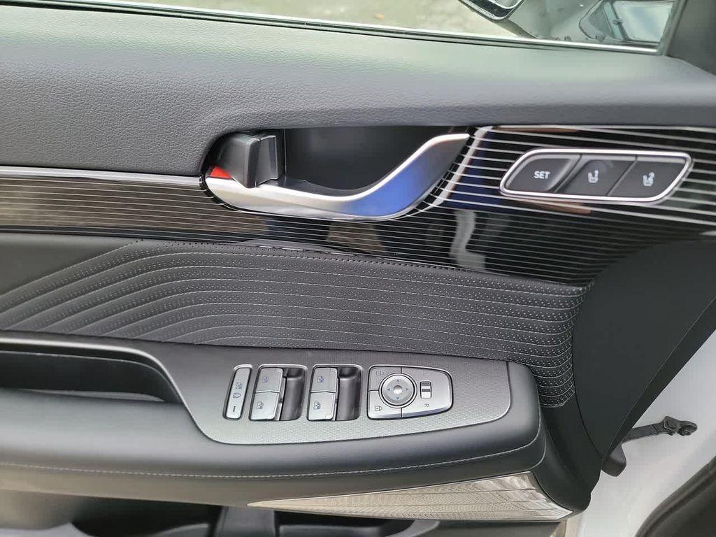 used 2025 Hyundai Palisade car, priced at $47,899