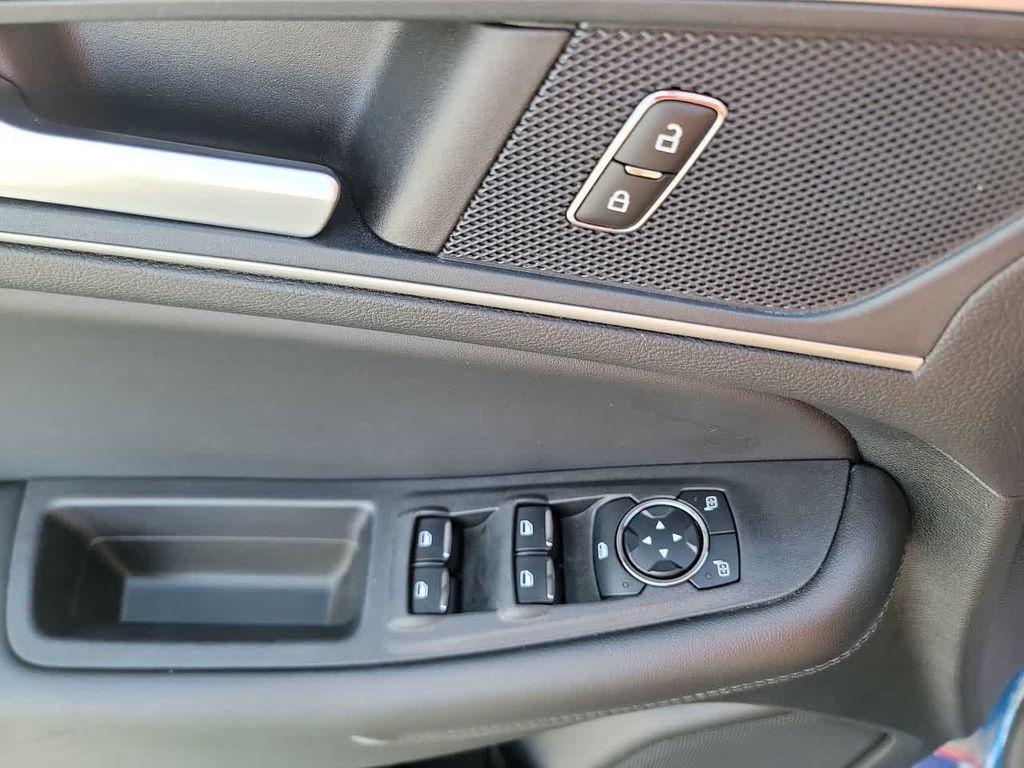 used 2023 Ford Edge car, priced at $28,982