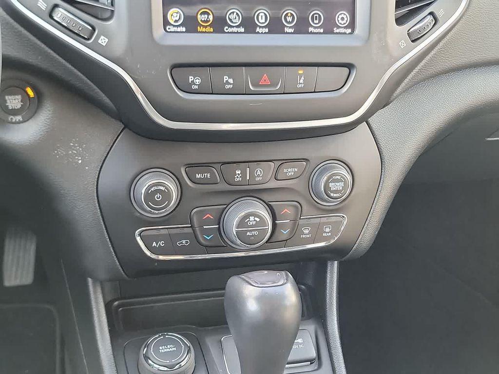 used 2023 Jeep Cherokee car, priced at $23,932
