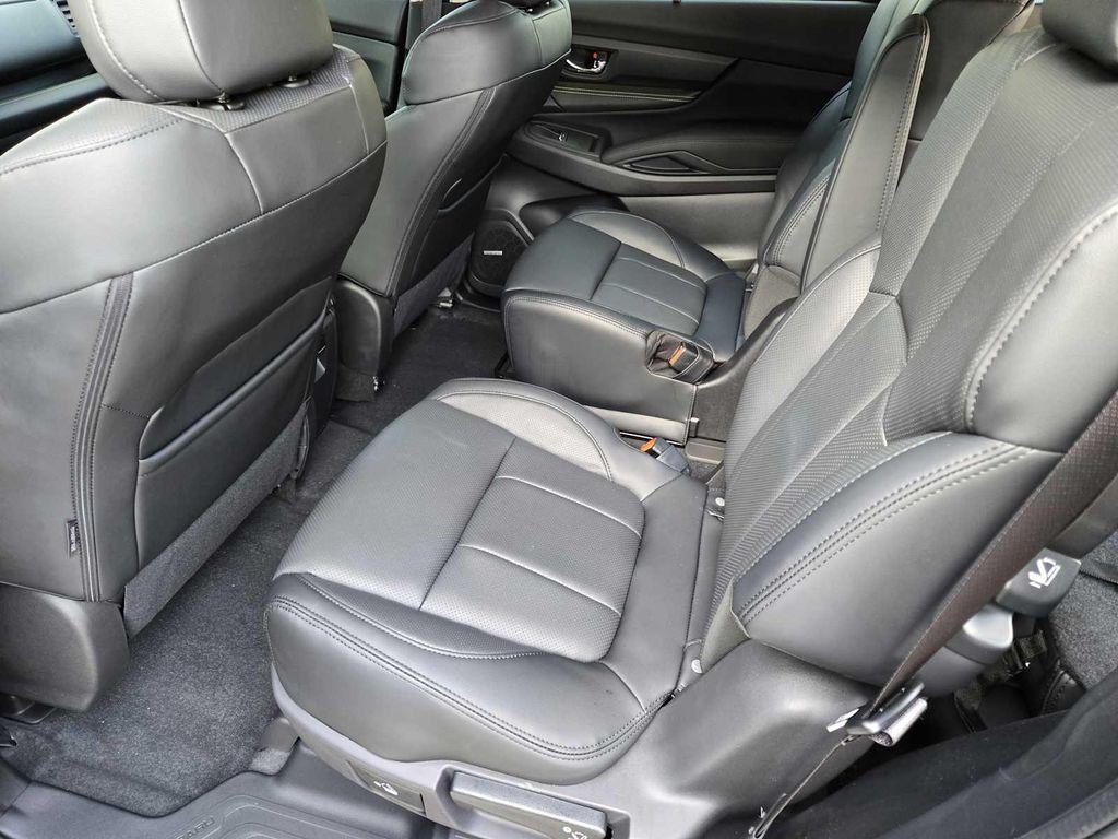 new 2025 Subaru Ascent car, priced at $51,378