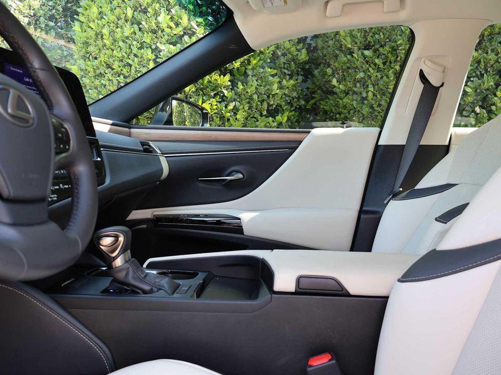 used 2024 Lexus ES 350 car, priced at $41,991