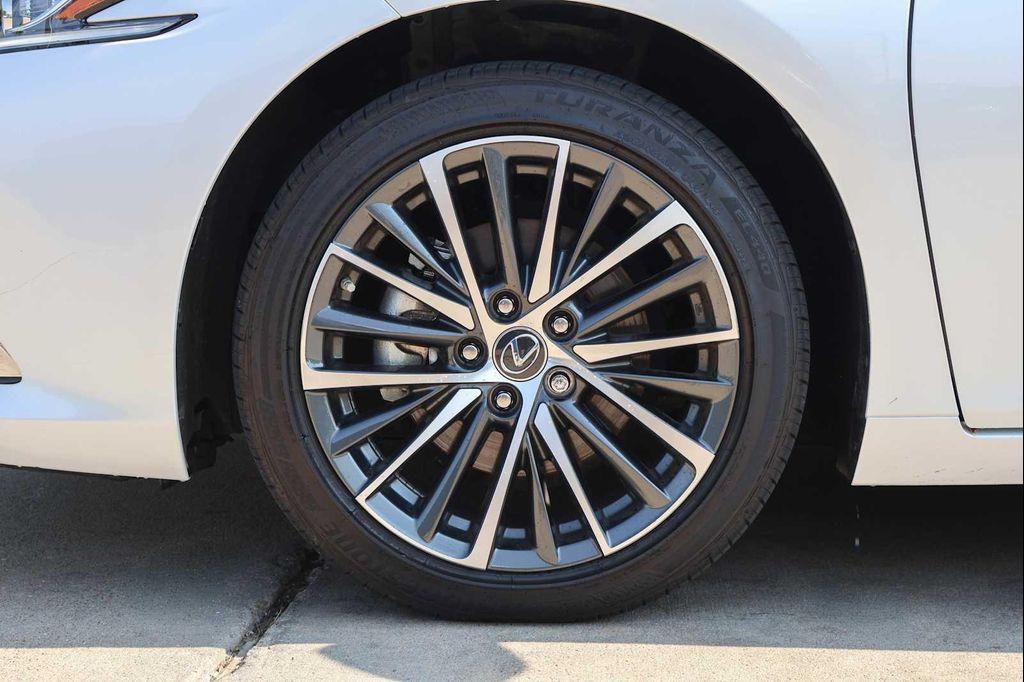 used 2024 Lexus ES 350 car, priced at $41,991