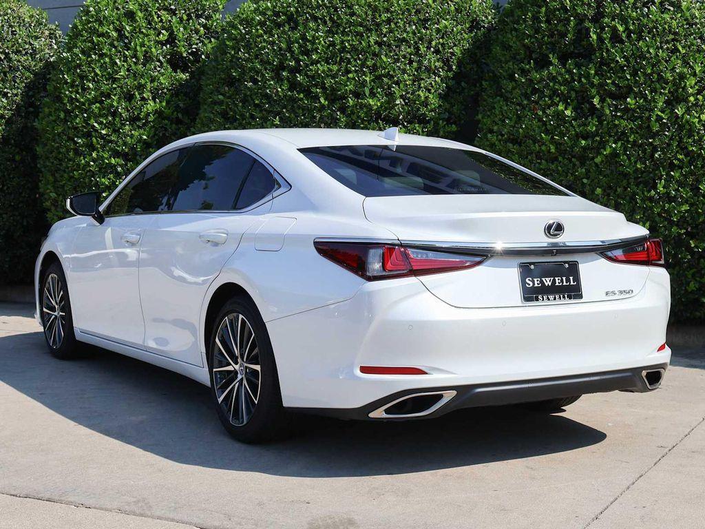 used 2024 Lexus ES 350 car, priced at $41,991
