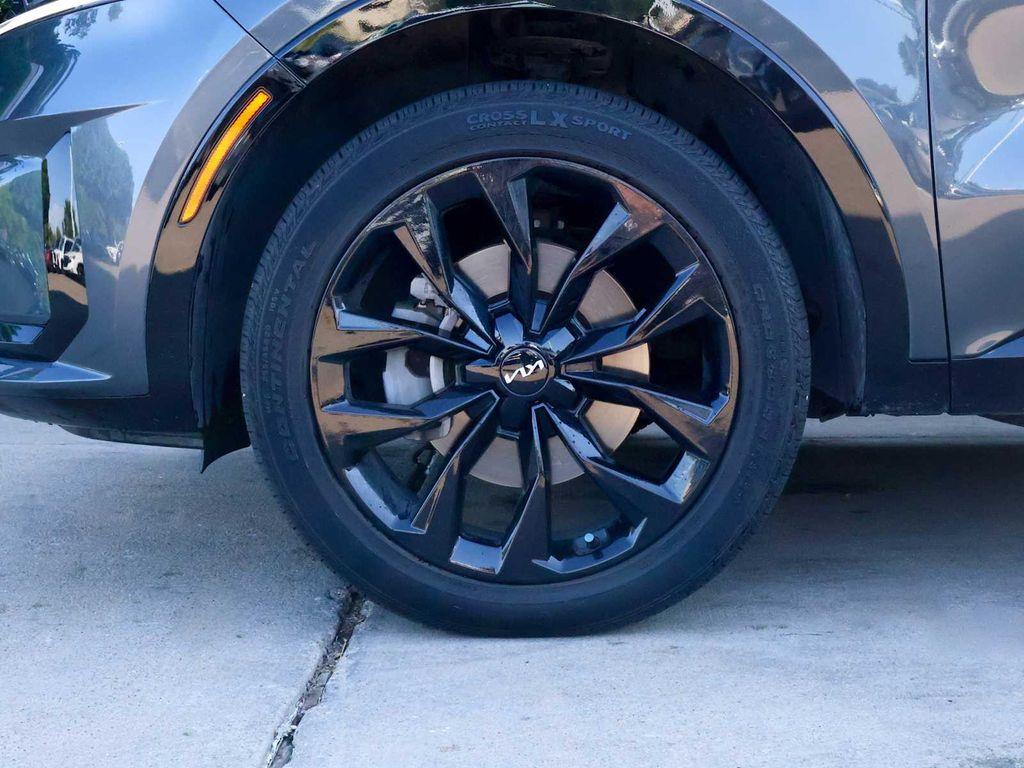 used 2022 Kia Sorento car, priced at $29,388