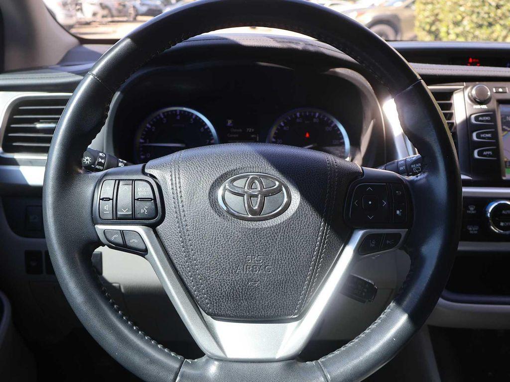 used 2018 Toyota Highlander car, priced at $24,495