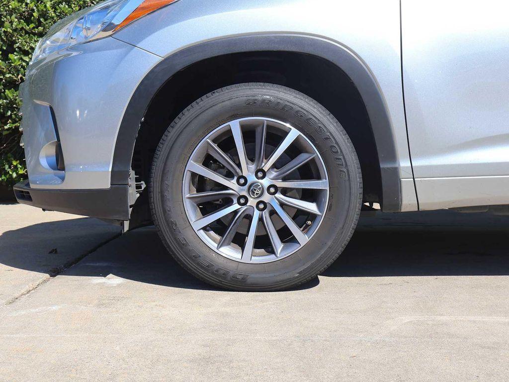 used 2018 Toyota Highlander car, priced at $24,495