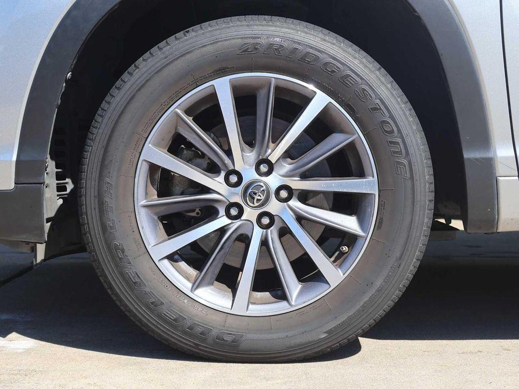 used 2018 Toyota Highlander car, priced at $24,495