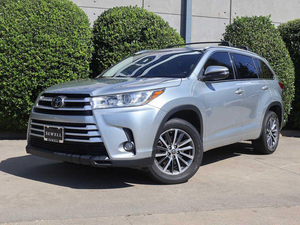 used 2018 Toyota Highlander car, priced at $24,495