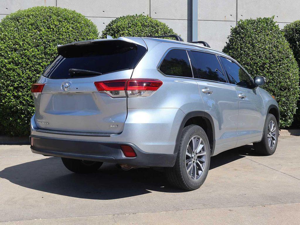 used 2018 Toyota Highlander car, priced at $24,495