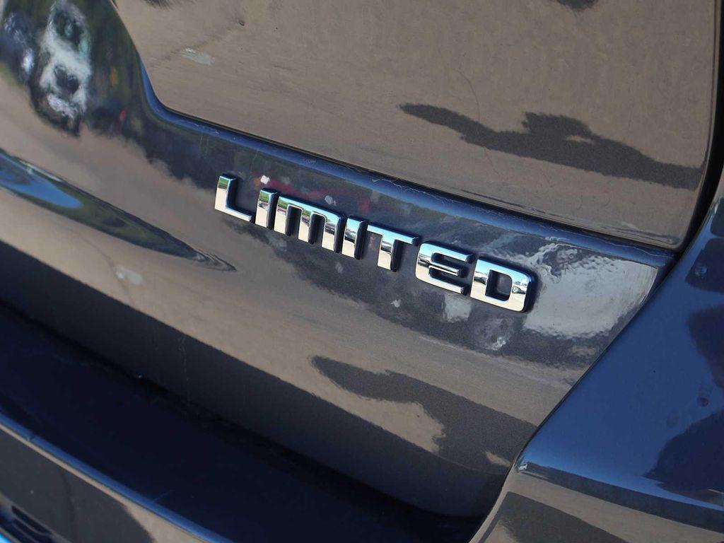 used 2021 Jeep Grand Cherokee L car, priced at $27,388