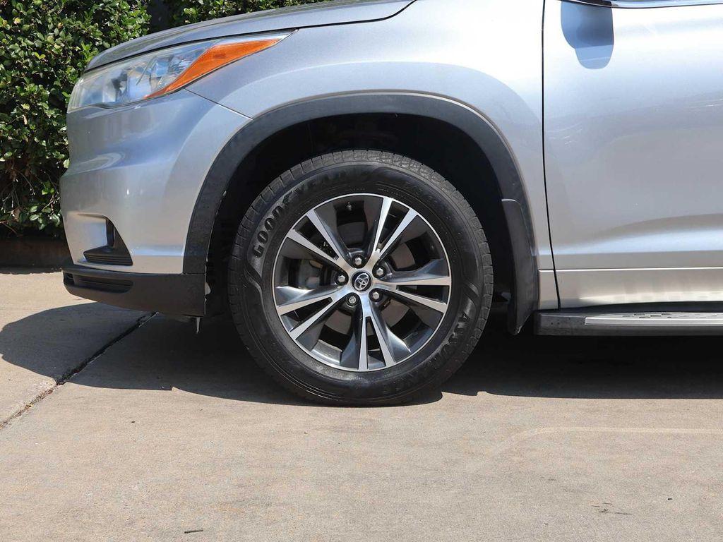 used 2016 Toyota Highlander car, priced at $15,991