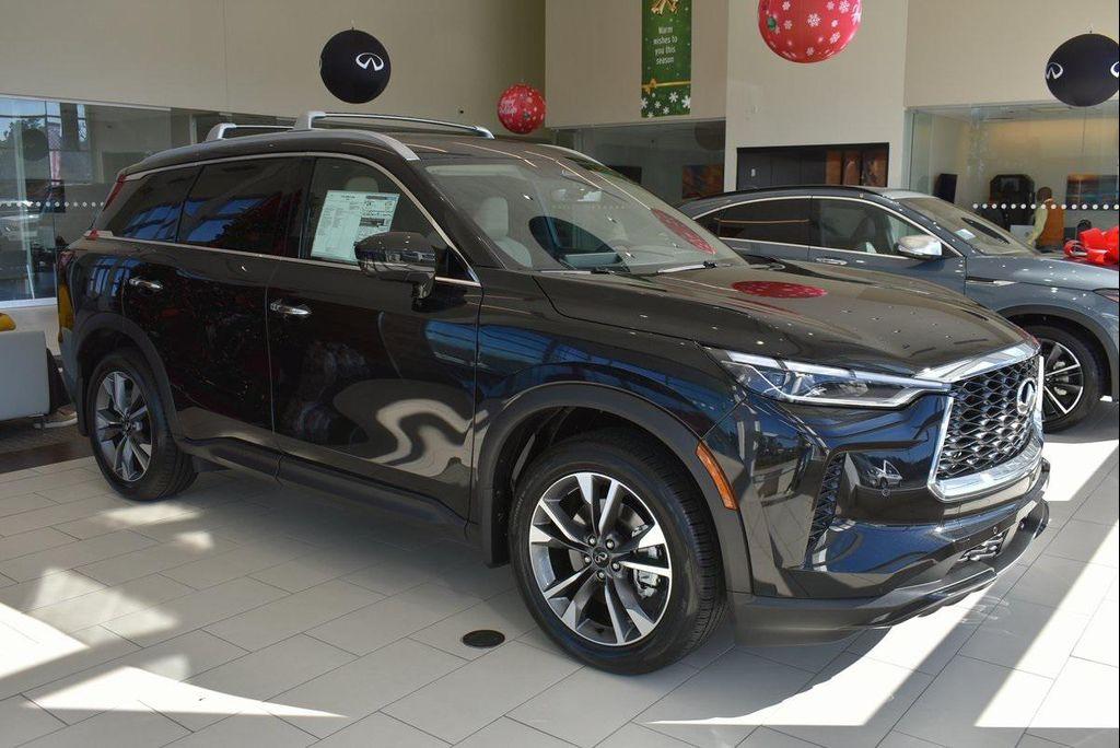 new 2025 INFINITI QX60 car, priced at $49,752