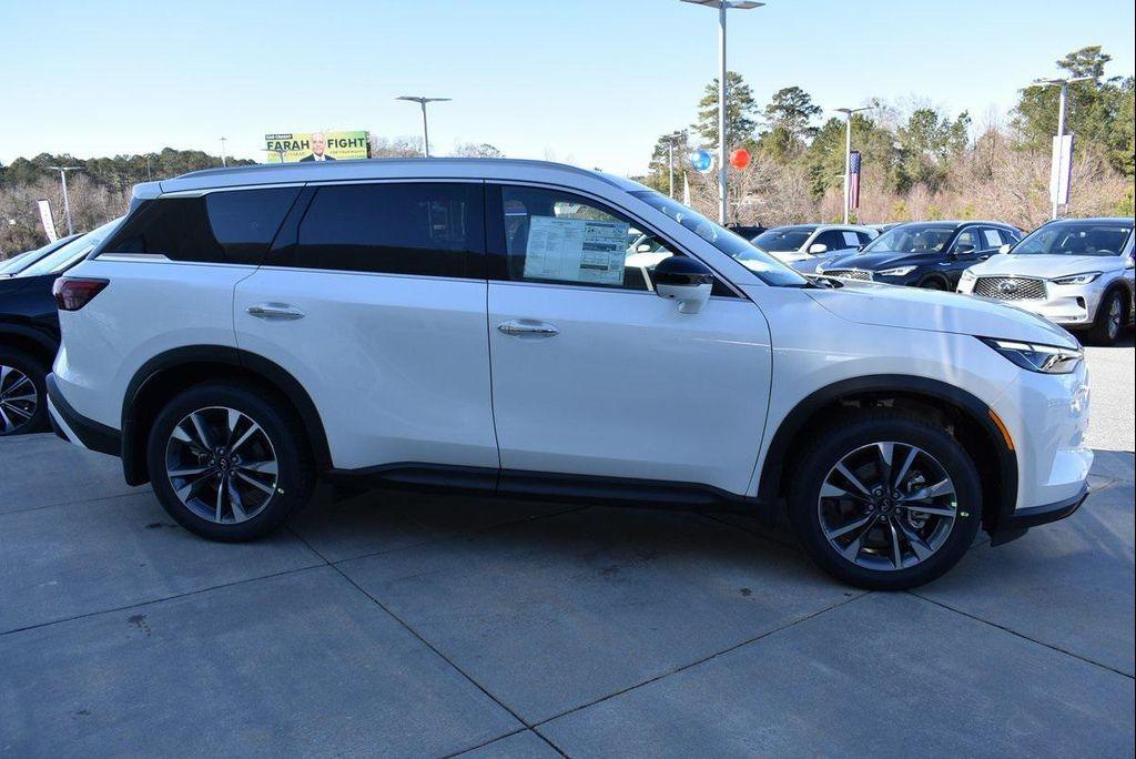 new 2025 INFINITI QX60 car, priced at $49,551